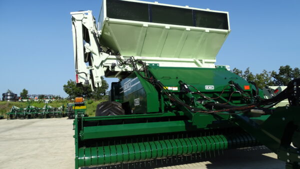 Unload-On-The-Go Peanut Combine - Image 4