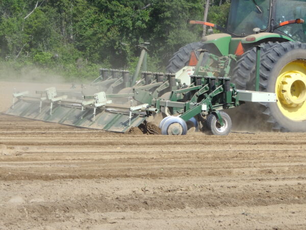 6800 Series Ripper Bedder - Image 31