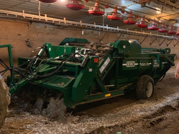 Poultry House Cleanout Machines - Image 12